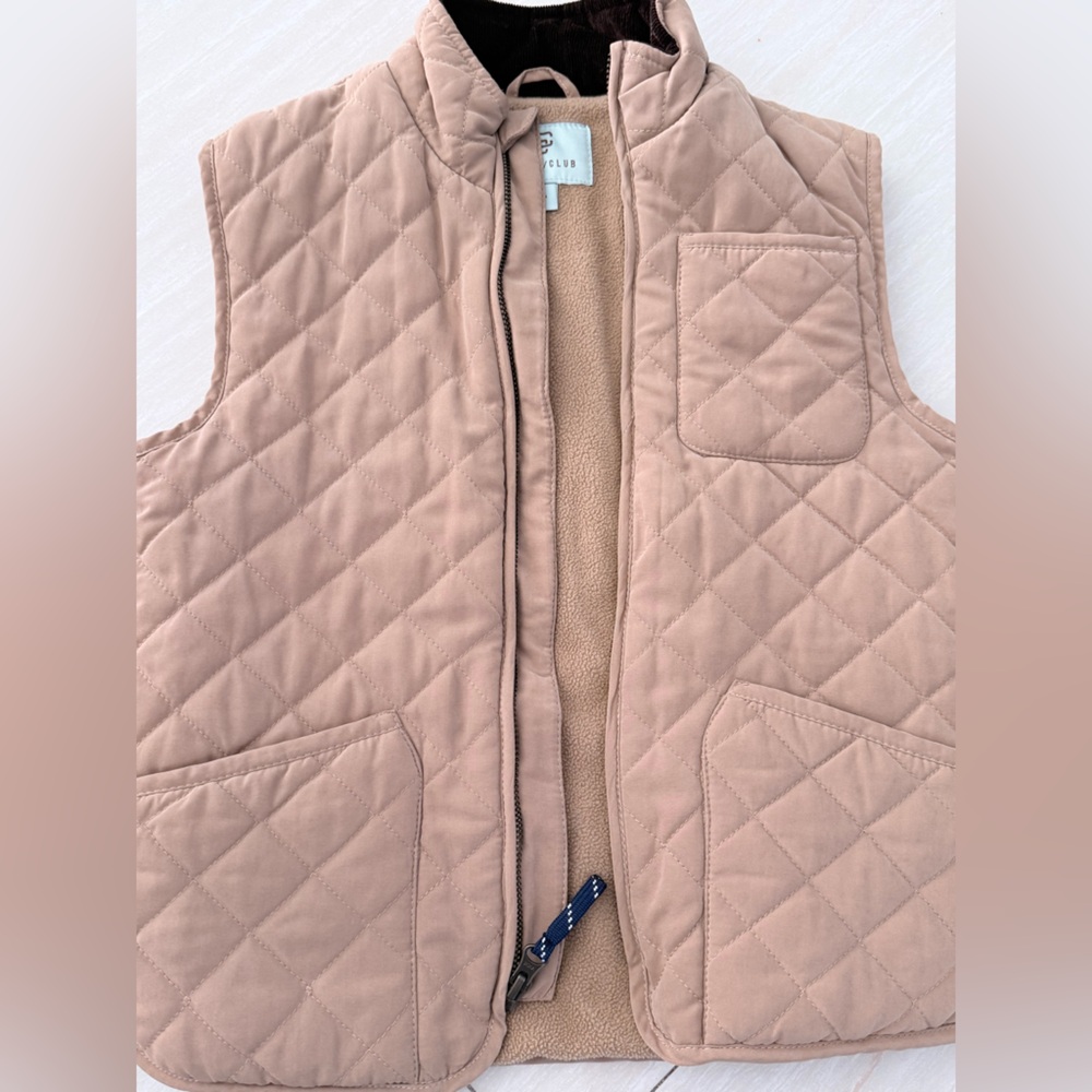 Class Club Quilted Vest in Light Pink